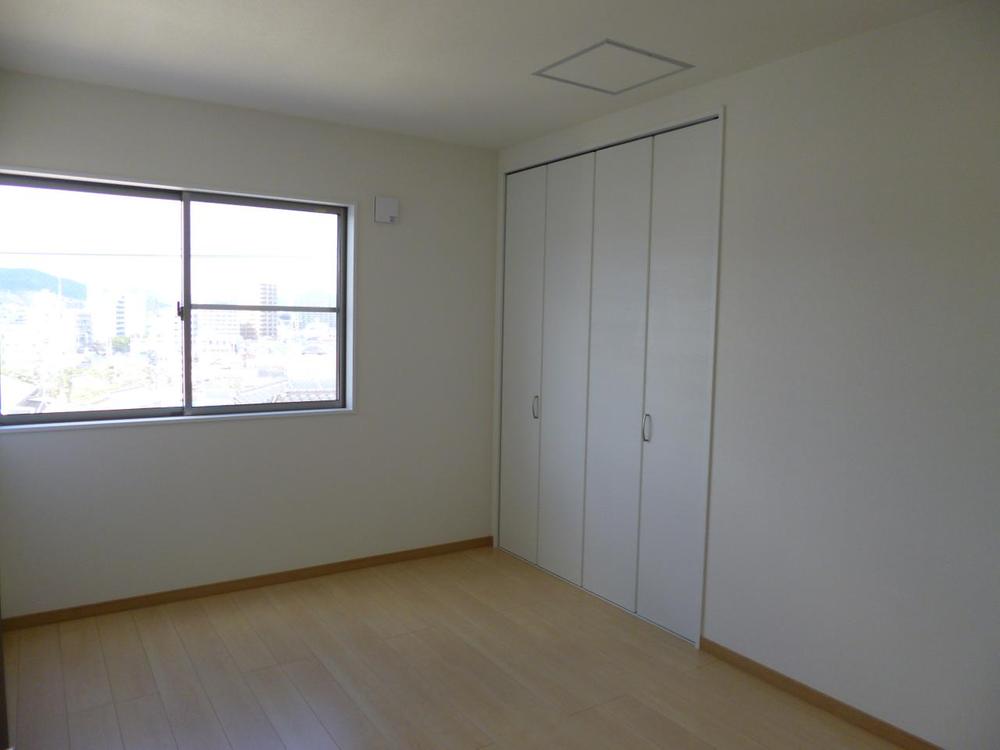 Non-living room. (September 2012) shooting