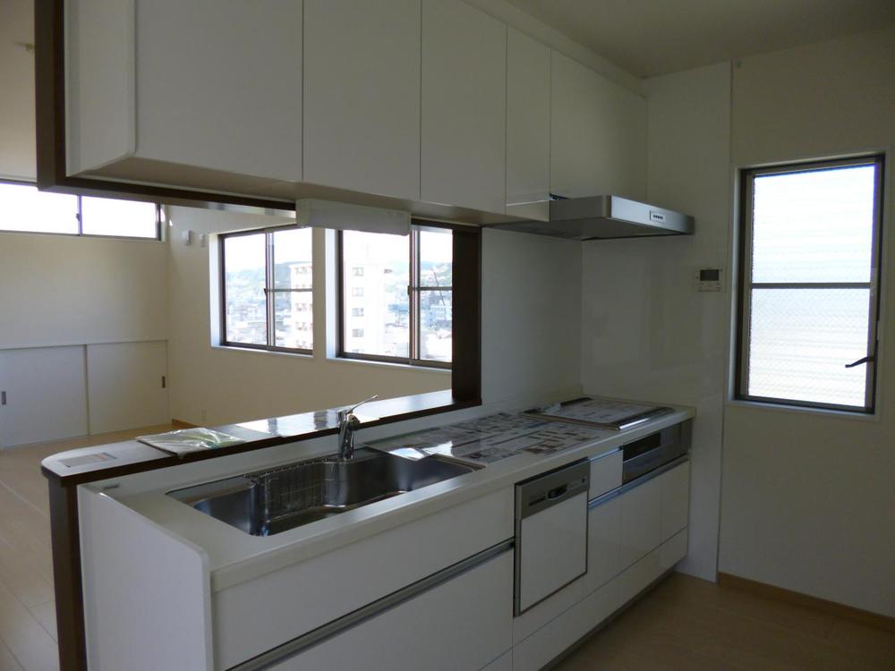 Kitchen. (September 2012) shooting