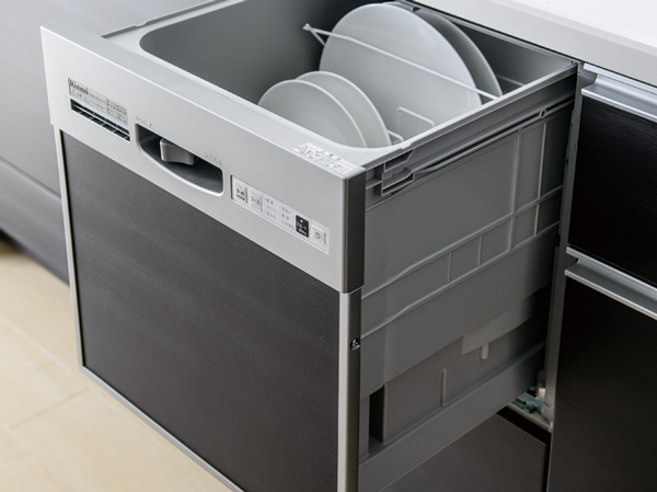 Kitchen.  [Dishwasher] Hygienic and economical, Drying also Omakase of dishwasher. Cleaning about 6 servings, It is a large capacity to dry.   ※ Less than, Amenities are all the same specification.