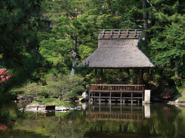 Surrounding environment. Shukkeien 5 minutes walk (about 370m)