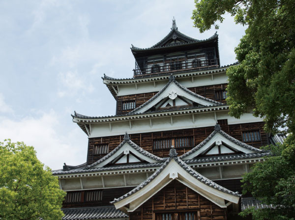 Surrounding environment. Hiroshima Castle Park 6 min. Walk (about 430m)