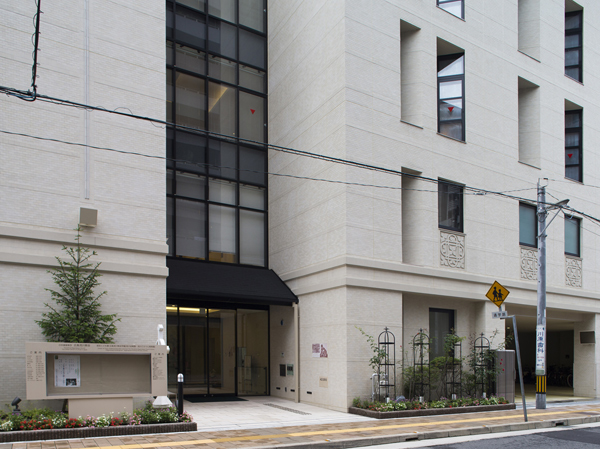 Surrounding environment. Nagarekawa kindergarten 7 minutes walk (about 550m)