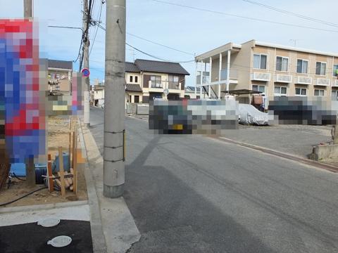 Local photos, including front road. October 4 shooting