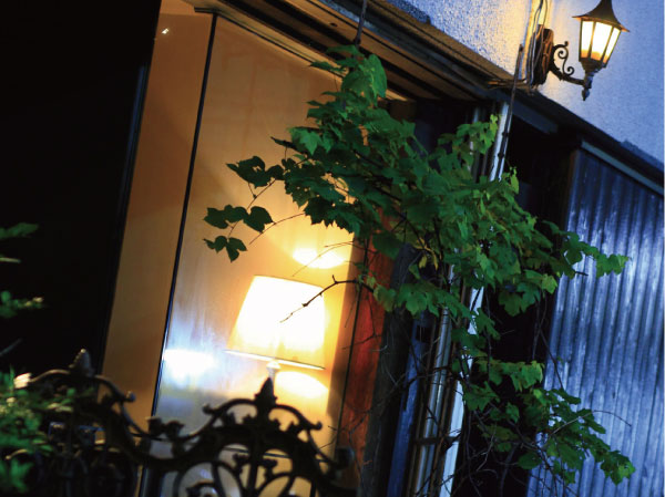 Surrounding environment. bar FOUQUE (about 80m / 1-minute walk)