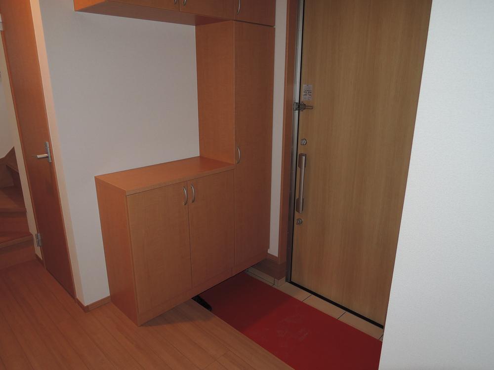 Receipt. Large entrance footwear purse