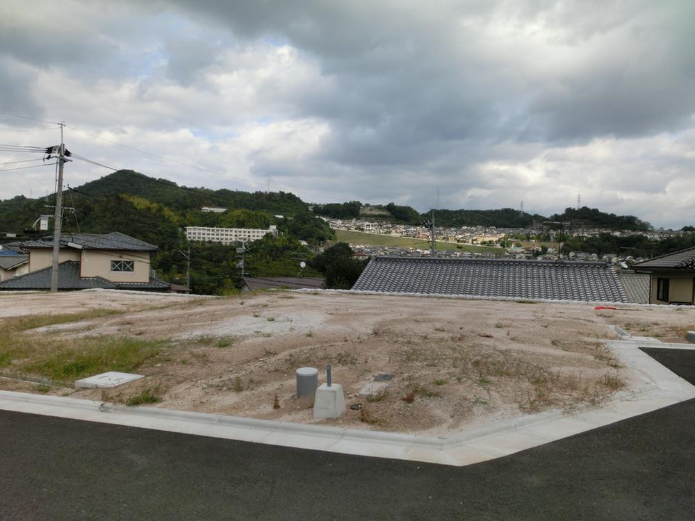 Local appearance photo. Local (10 May 2013) Shooting