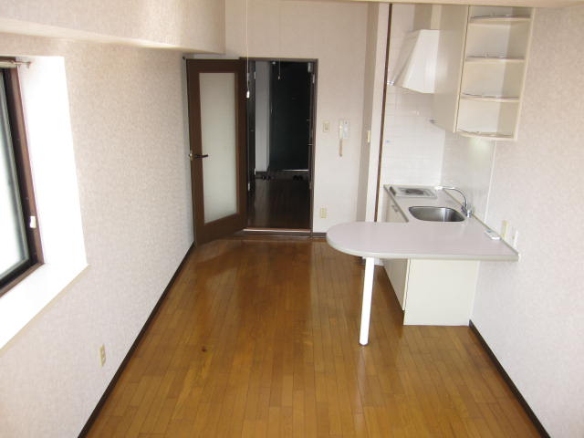 Living and room. ☆ Western-style from the balcony. Bright is.
