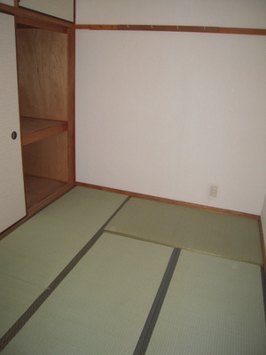 Living and room. Room 1