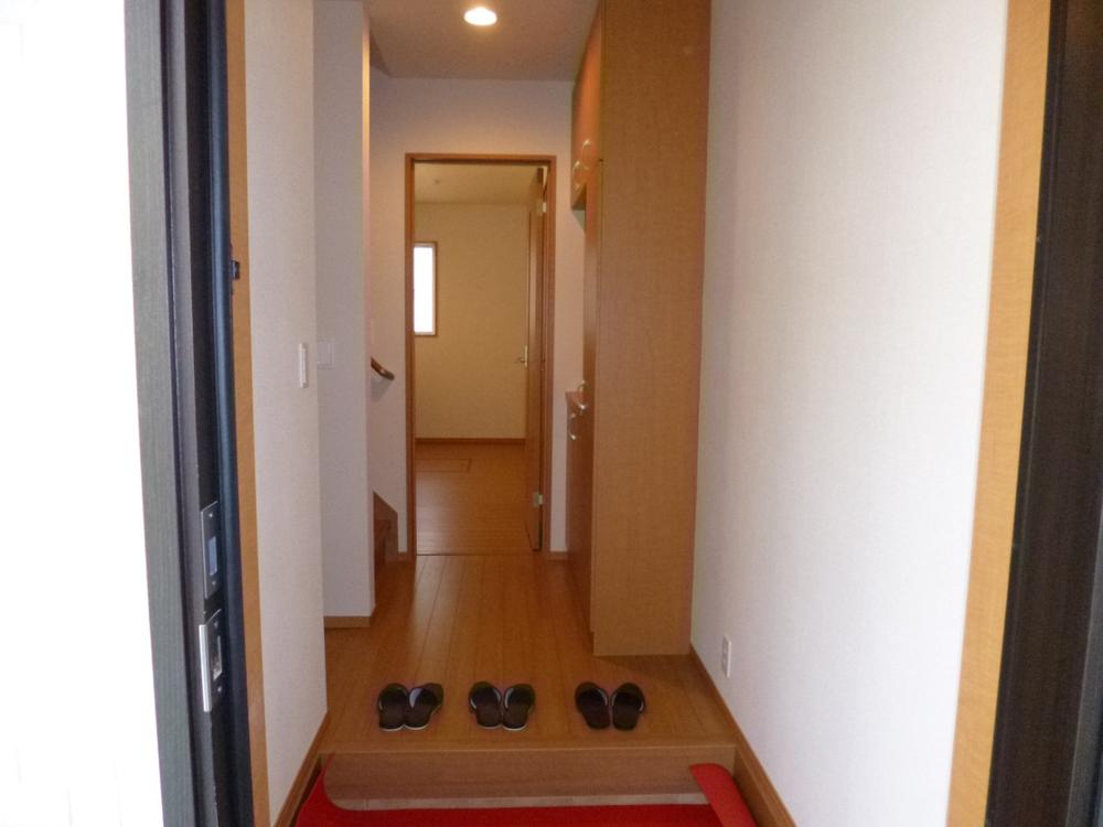 Entrance. (November 2013) Shooting