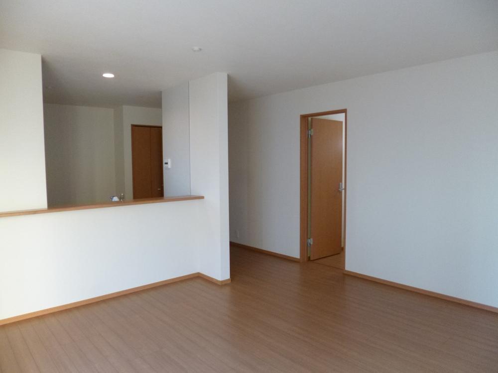 Living. (November 2013) Shooting