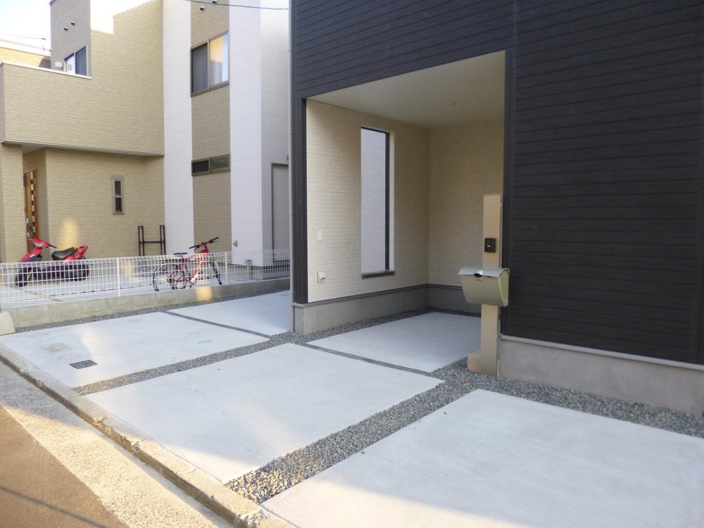 Parking lot. (November 2013) Shooting