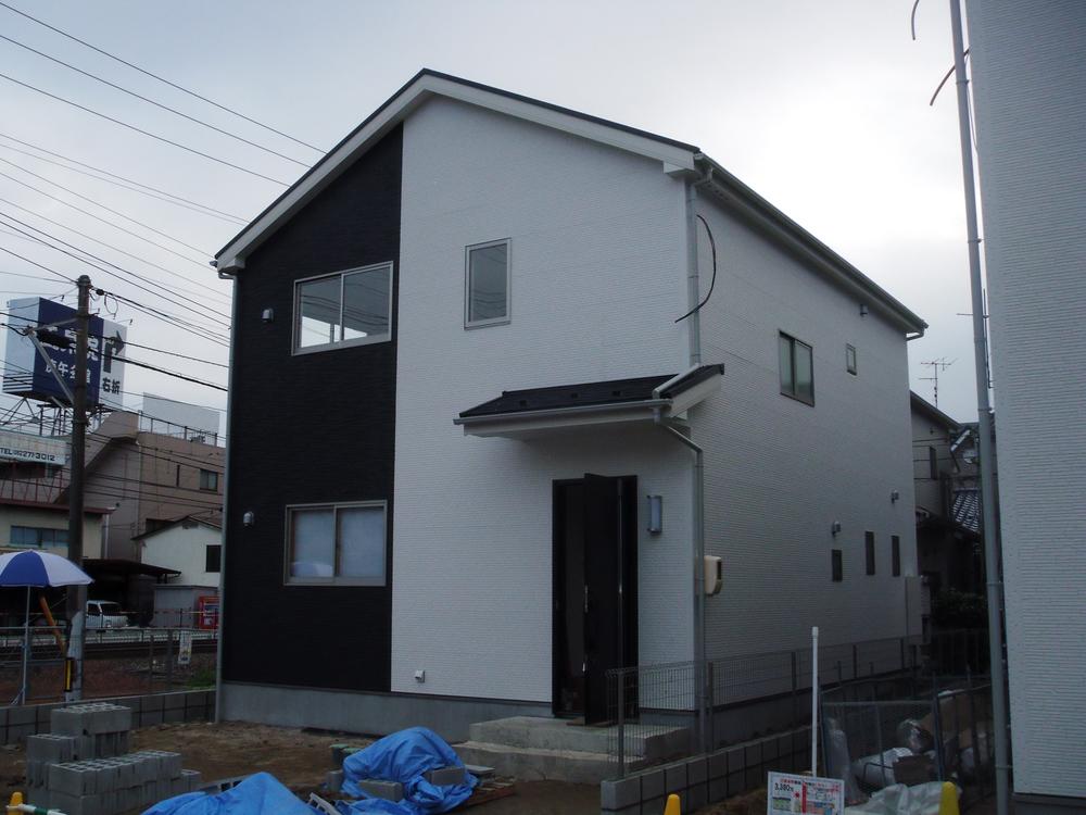 Local appearance photo. (December 2013) Shooting