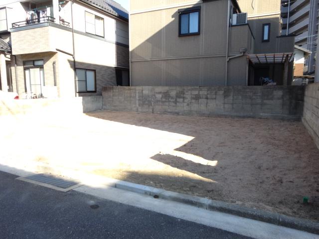 Local land photo. Local (11 May 2013) Shooting Is wide frontage