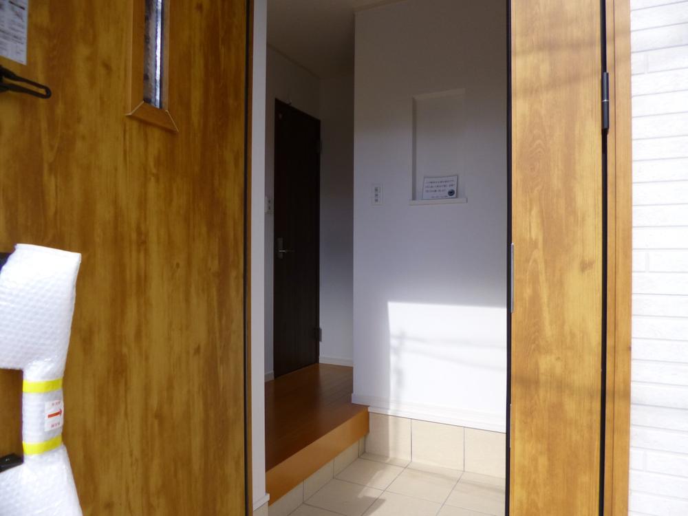 Entrance. (November 2013) Shooting