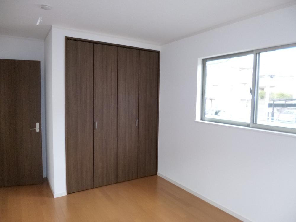 Non-living room. (November 2013) Shooting