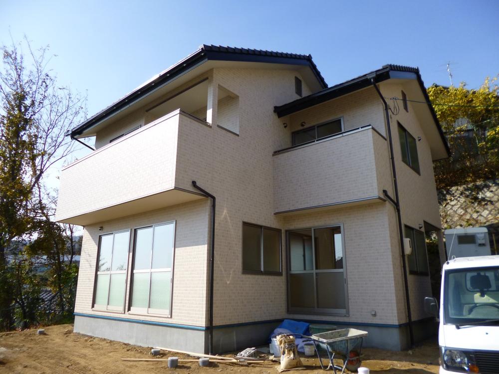 Local appearance photo. (December 2013) Shooting