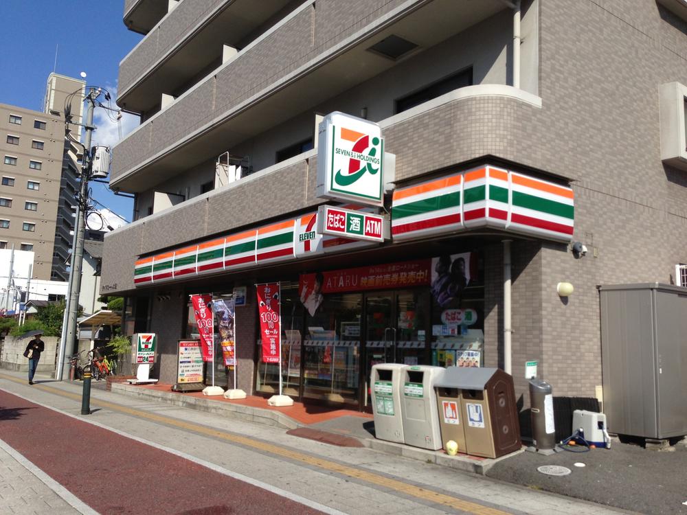 Other. Neighborhood facilities: Seven-Eleven