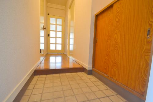 Entrance. Cupboard
