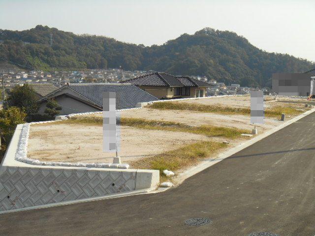 Sale already cityscape photo. Sale already the city average