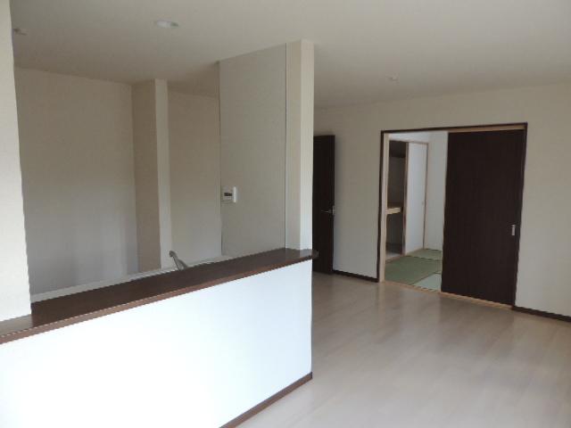 Living. Completion is imminent. It is recommended that you found in the early luck in the popular area. Please feel free to contact us. 