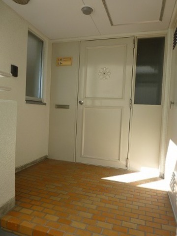 Entrance. ☆ Entrance before ☆ alcove ☆