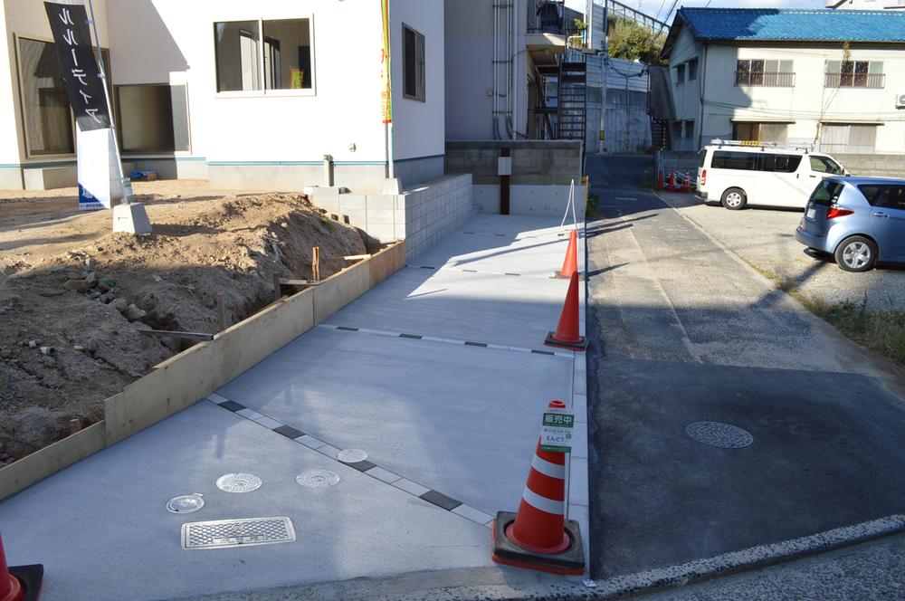 Parking lot. Local (10 May 2013) Shooting