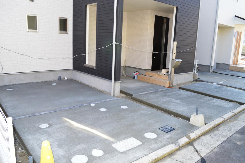 Parking lot. Two You can park! 