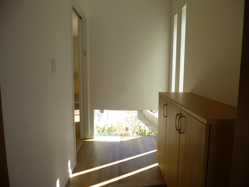 Entrance. (September 2013) Shooting