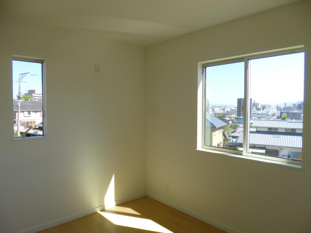 Non-living room. (September 2013) Shooting