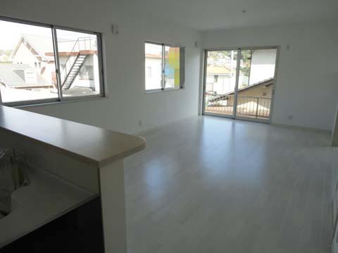 Same specifications photos (living)