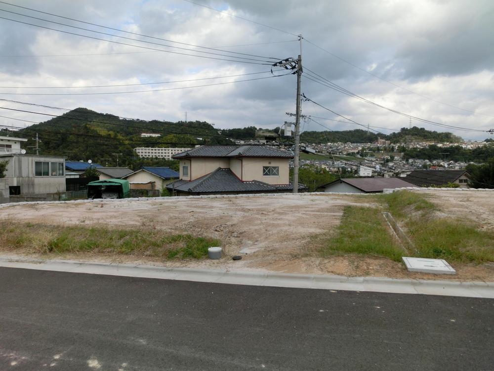 Local appearance photo. Local (10 May 2013) Shooting