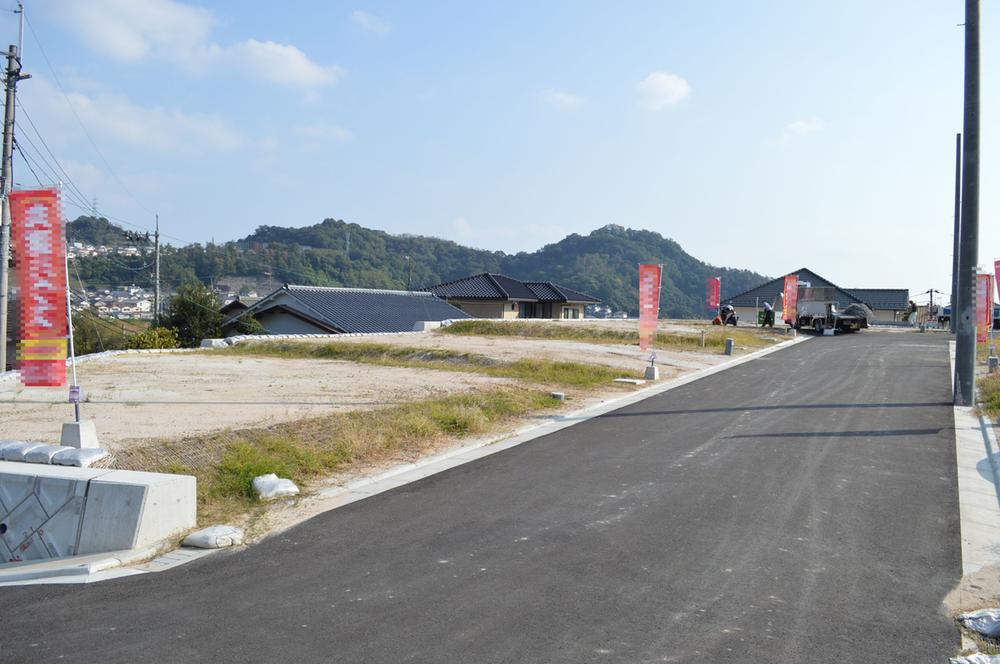 Local photos, including front road