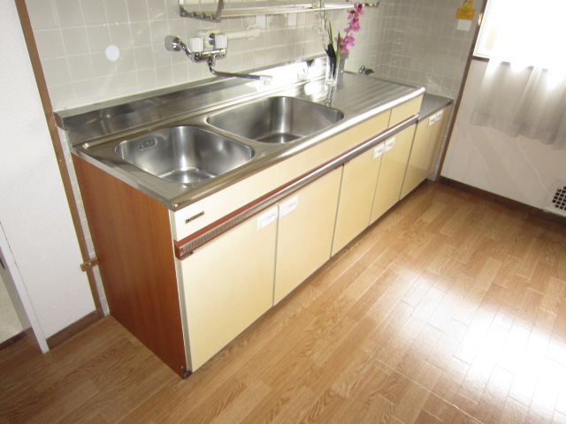 Kitchen. Kitchen