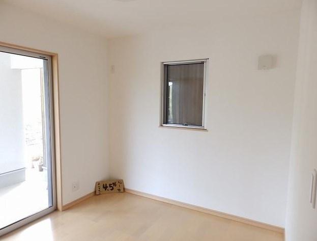 Non-living room. 1 Kaiyoshitsu