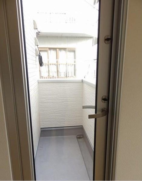 Balcony. Second floor balcony