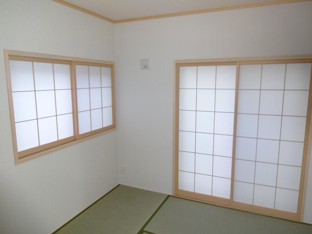 Non-living room. Indoor (12 May 2013) Shooting