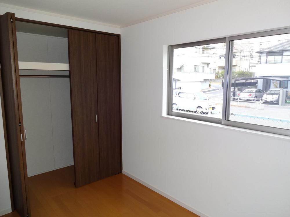 Non-living room. Indoor (12 May 2013) Shooting