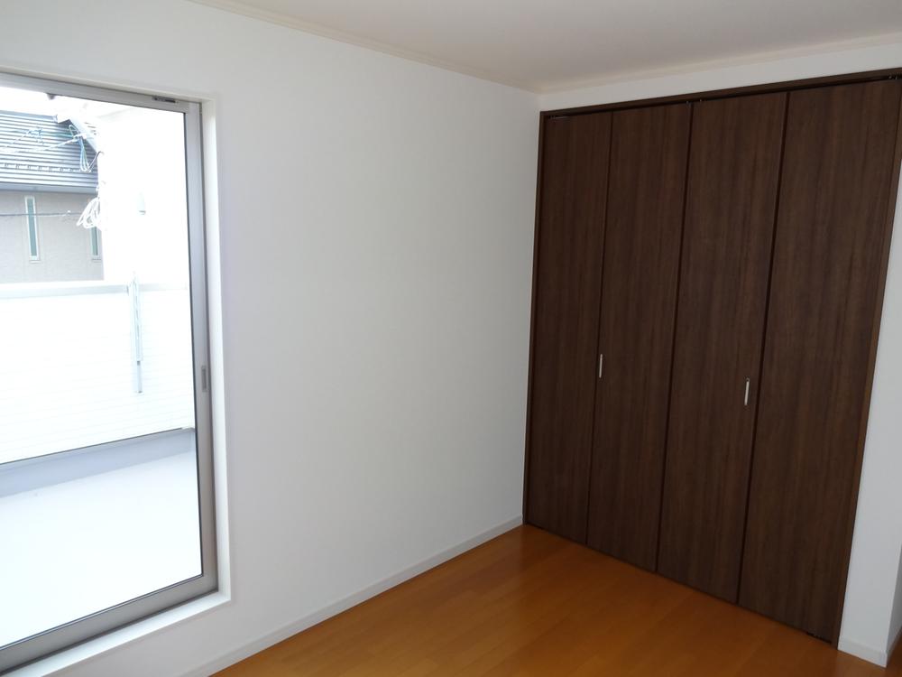 Non-living room. Indoor (12 May 2013) Shooting