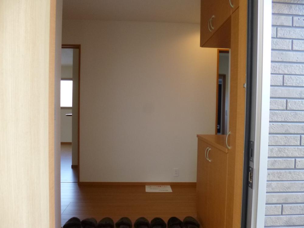 Entrance. (December 2013) Shooting