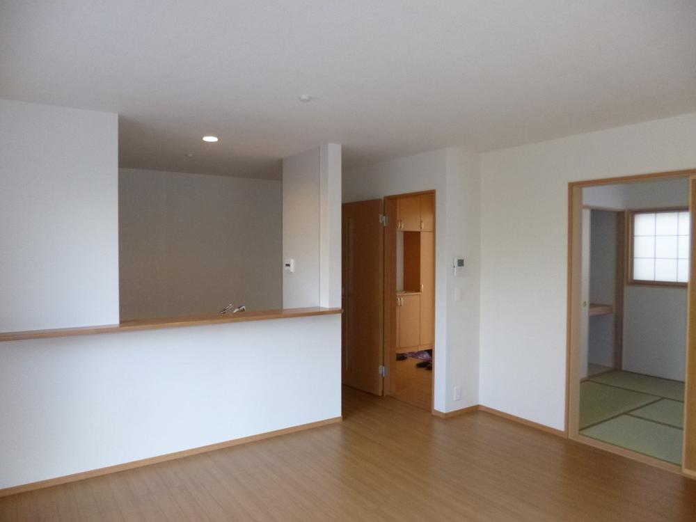 Living. (December 2013) Shooting