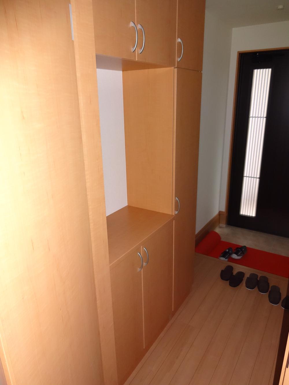 Entrance. Indoor (11 May 2013) Shooting