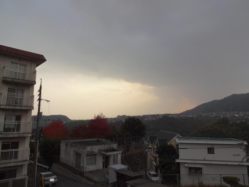 View photos from the dwelling unit. View from the site (November 2013) Shooting