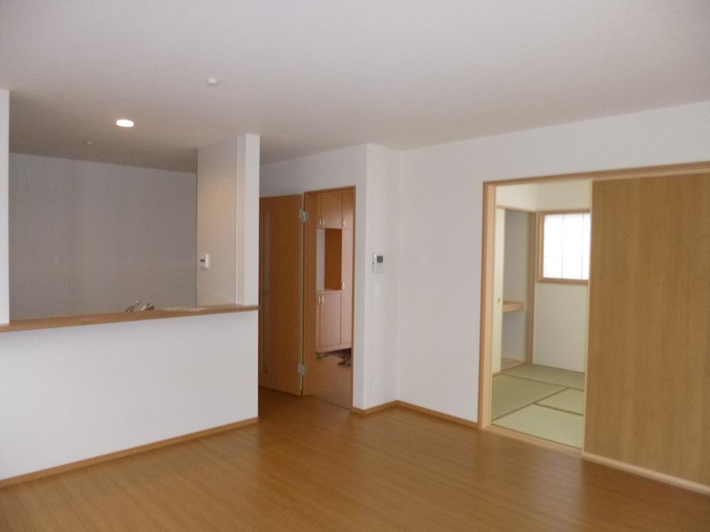 Living. (December 2013) Shooting