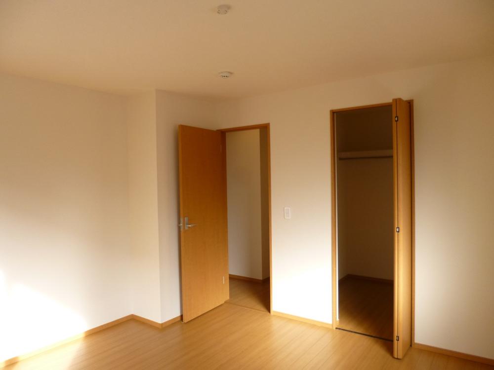 Non-living room. (December 2013) Shooting