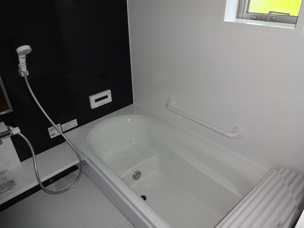 Bathroom. Indoor (11 May 2013) Shooting