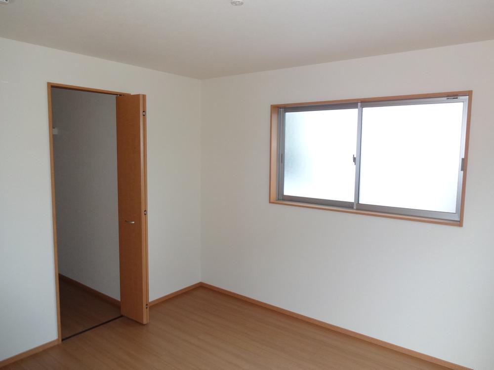 Non-living room. Indoor (11 May 2013) Shooting