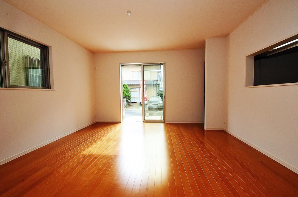 Living. Indoor (11 May 2013) Shooting