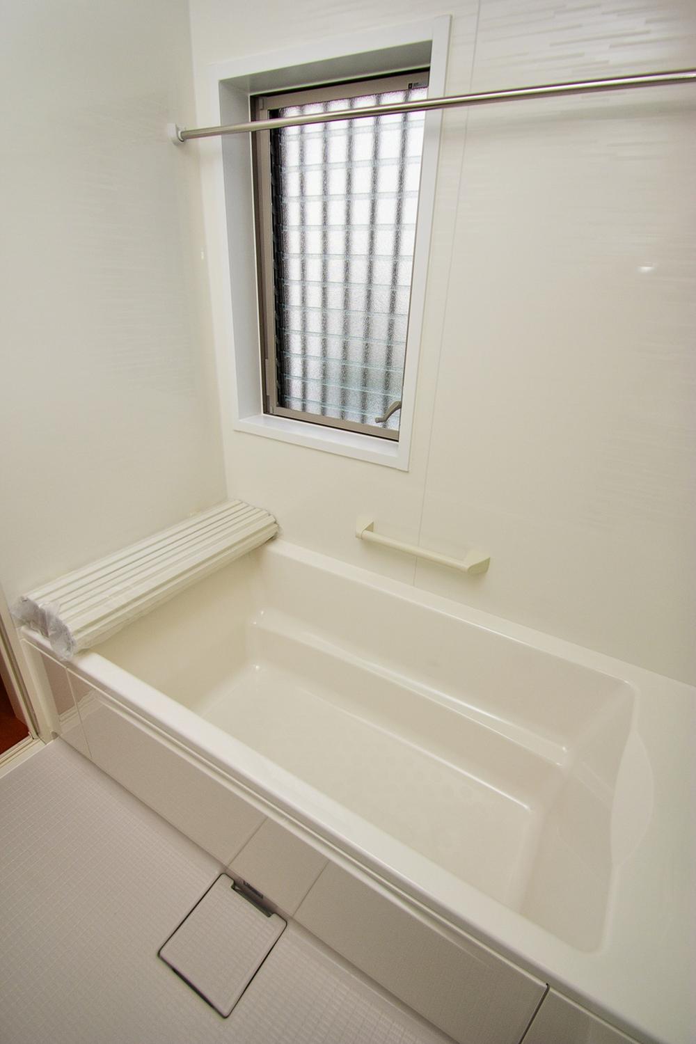 Bathroom. Indoor (11 May 2013) Shooting