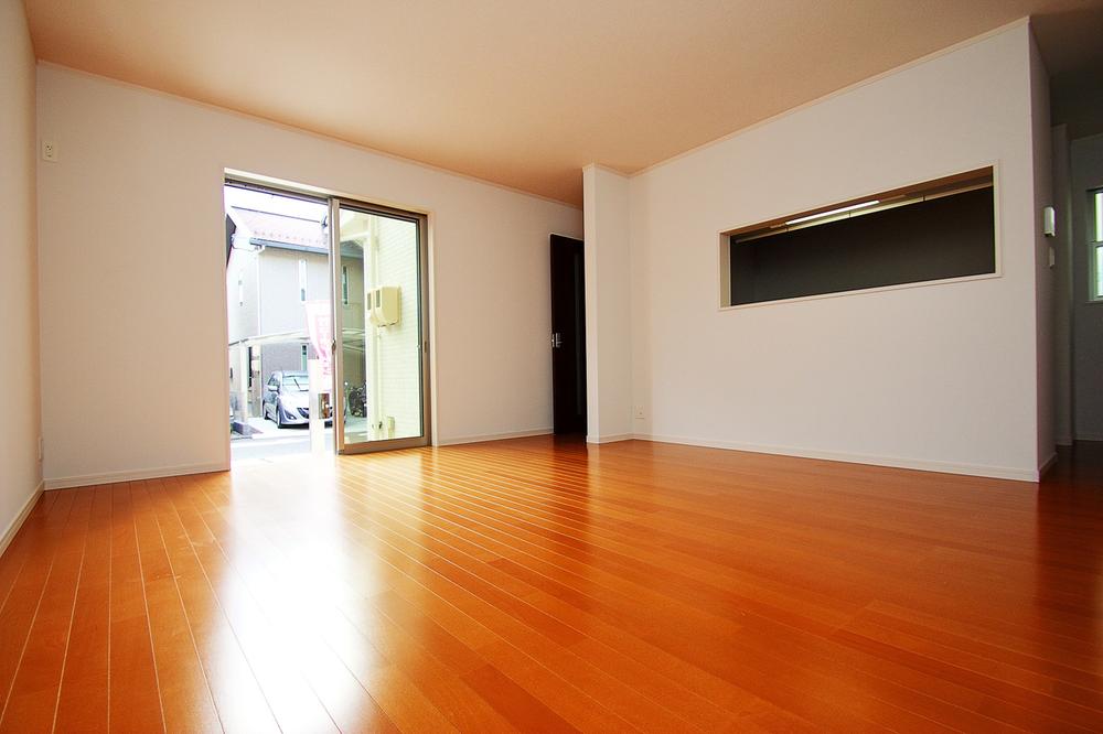 Living. Indoor (11 May 2013) Shooting