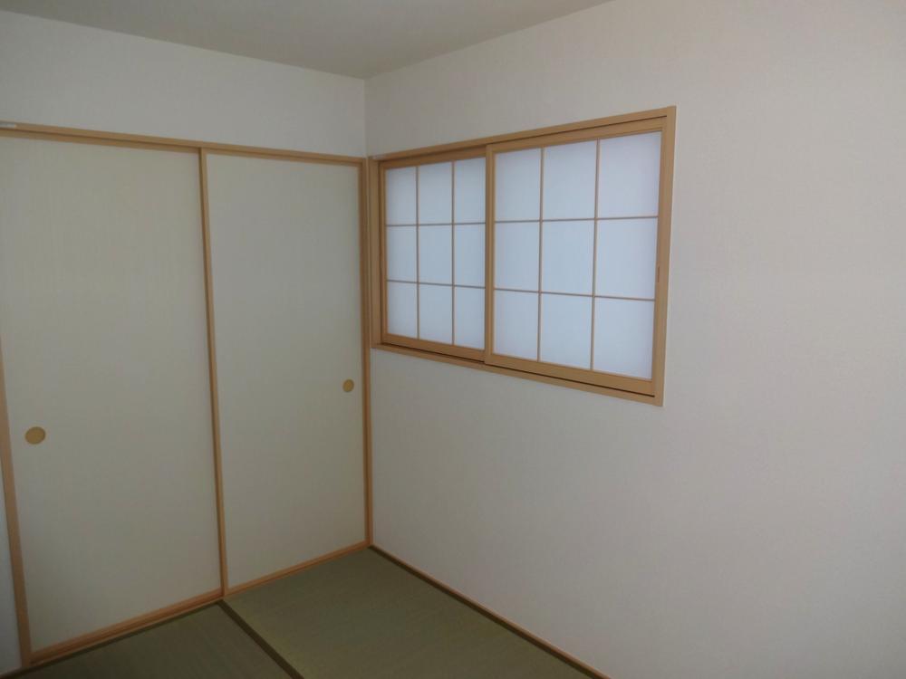 Non-living room. Indoor (11 May 2013) Shooting